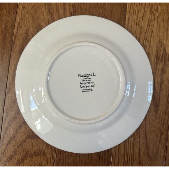 Vintage Pfaltzgraff Pepperberry Holiday Tea Pot & Dessert Plates Hand Painted - Picture 11 of 12